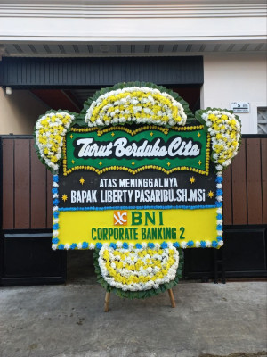 Papan Bunga Duka di Dukun